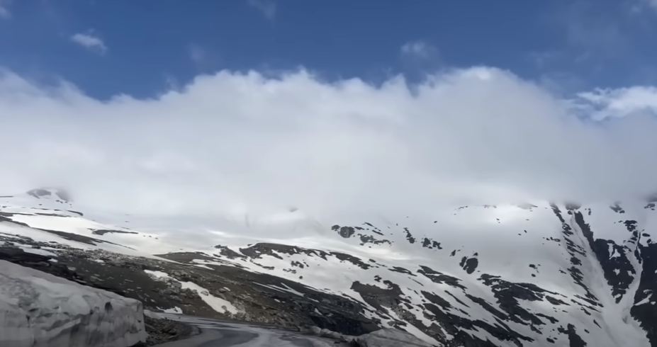 View while Heading towards Spiti Valley